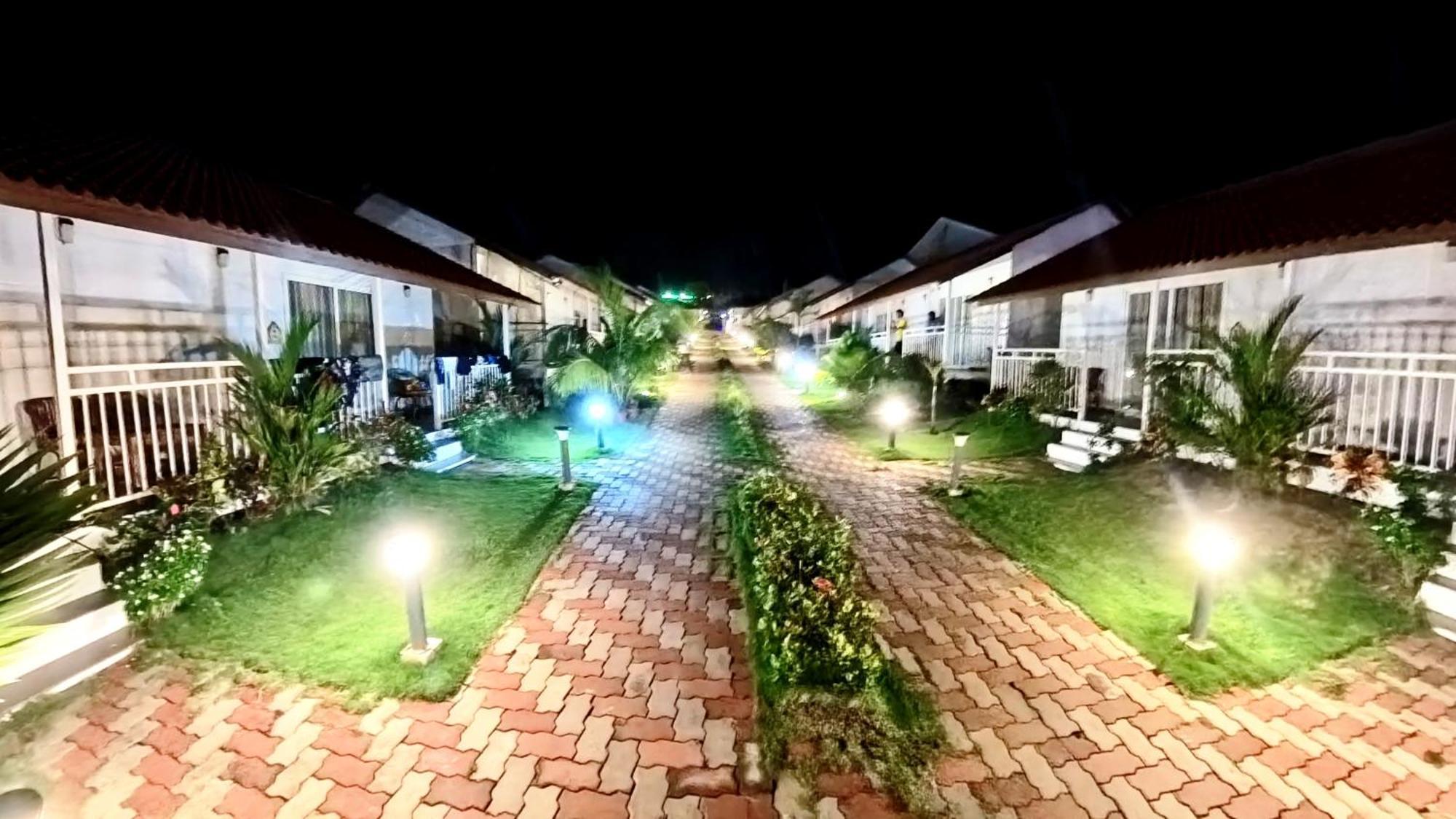 Maargit Beach Resort Mandrem Exterior foto